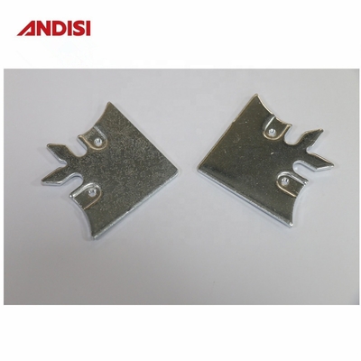 Niet-standaard 3 mm visvormige zinkgeplatte stalen metalen beugel met gatverbinding