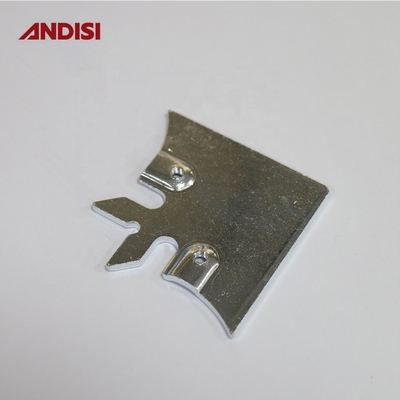 Niet-standaard 3 mm visvormige zinkgeplatte stalen metalen beugel met gatverbinding